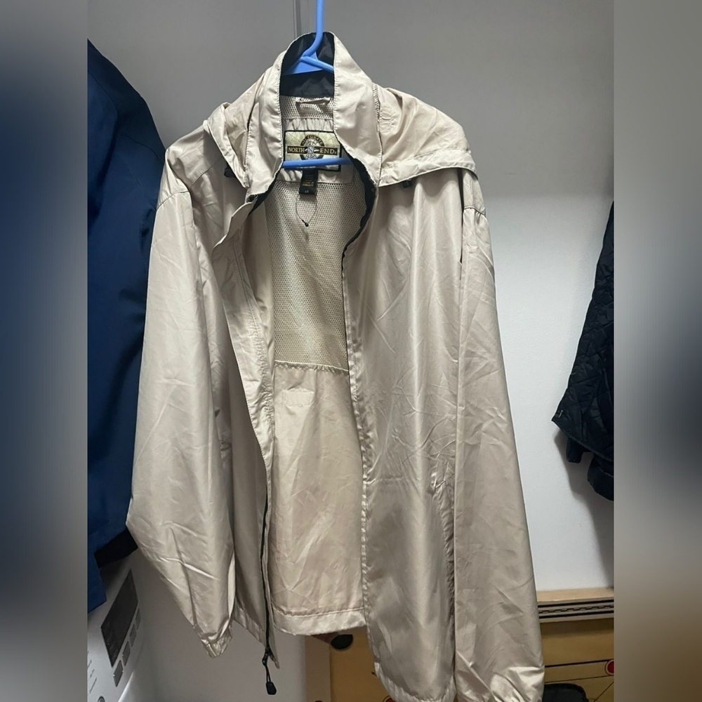 Women's north end beige wind blocker jacket size L